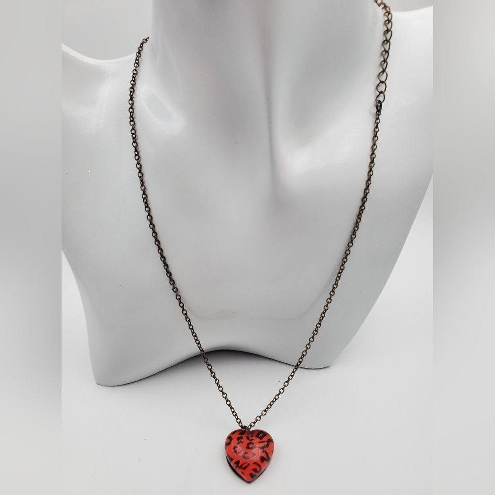 Zebra red Kool aid heart necklace‎